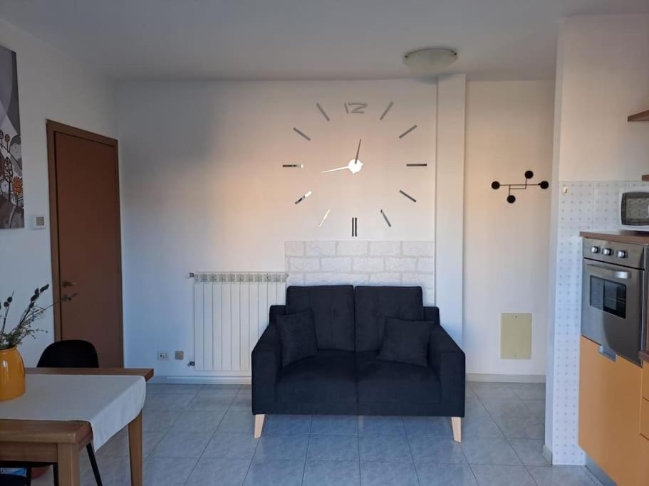 Appartamento Anna Lungo Fiume - Lago Maggiore Sesto Calende Exterior photo